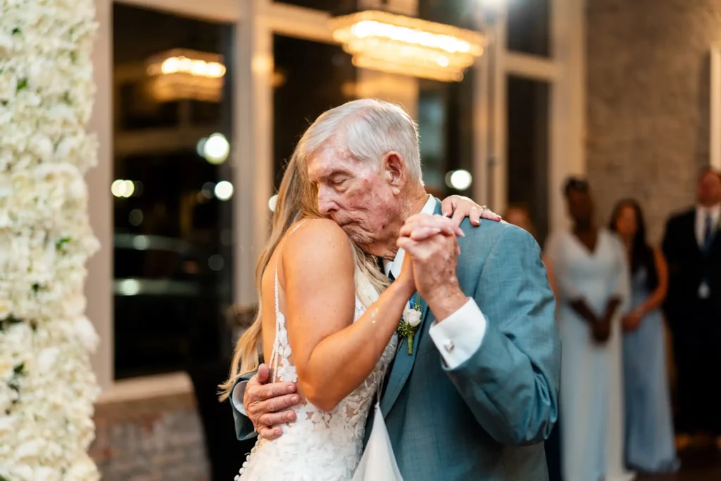 Pensacola Wedding Photography - Dakhota & Jesse at 5eleven Palafox