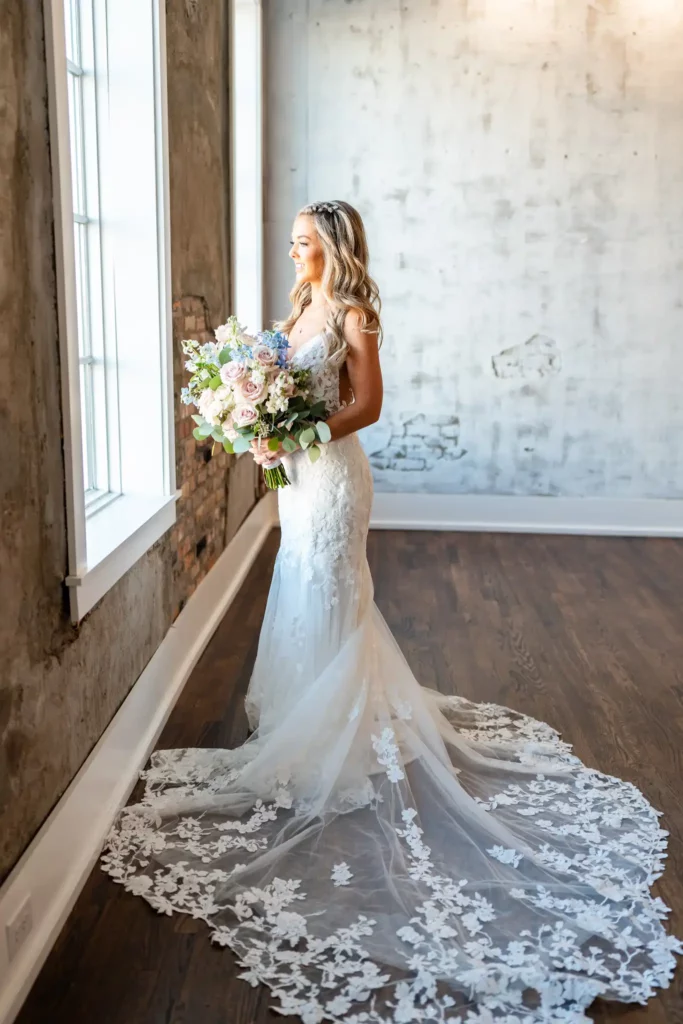 Pensacola Wedding Photography - Dakhota & Jesse at 5eleven Palafox