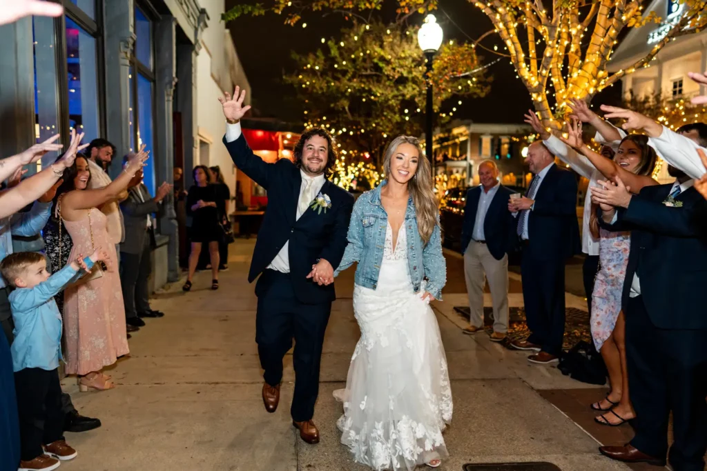 Pensacola Wedding Photography - Dakhota & Jesse at 5eleven Palafox