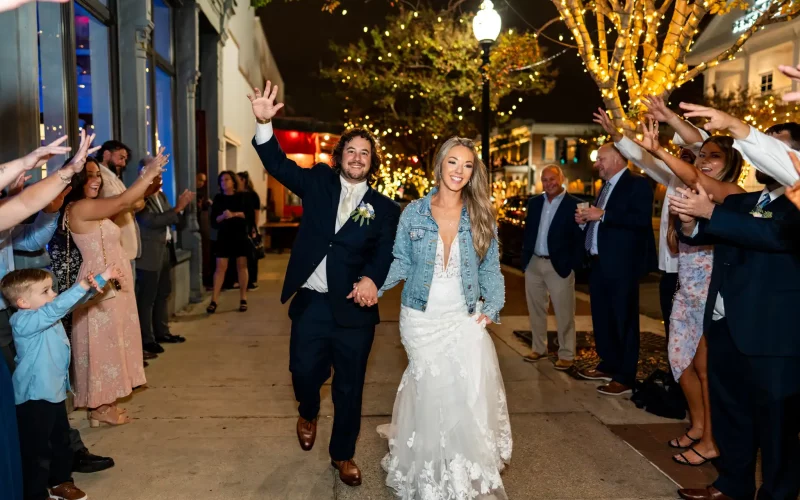 Pensacola Wedding Photography - Dakhota & Jesse at 5eleven Palafox